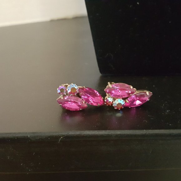 Vintage Raspberry Brooch and earring set - Picture 6 of 8